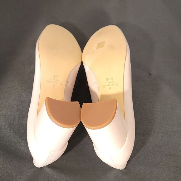 BRAND NEW KATE SPADE NEW YORK WOMEN'S BEV  BOW PATENT LEATHER BLOCK HEEL - Picture 11 of 13